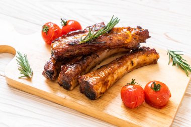 Izgara Barbekü kaburga domuz