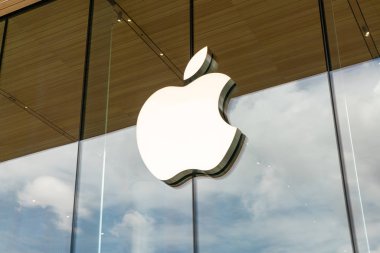 Bangkok, Tayland-Temmuz 17, 2019: Apple ıconsiam 'da Apple logosu