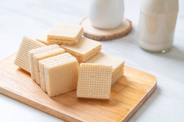 krema ile süt gofret