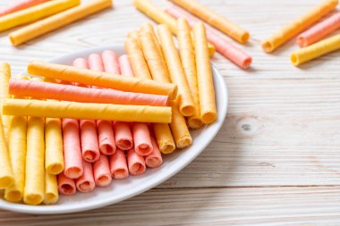 renkli gofret sopa rulo 