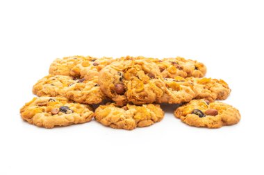 Mısır gevreği, kuru üzüm ve bademli ev yapımı kurabiyeler.