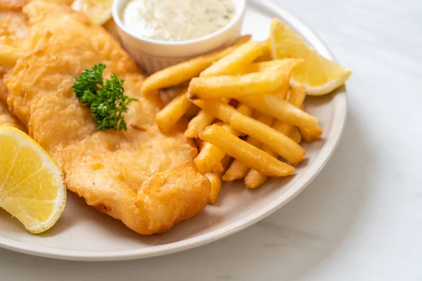 Vis en friet met friet — Stockfoto