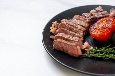 Izgara orta nadir sığır eti biftek