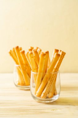 cam bisküvi ekmek çubuğu