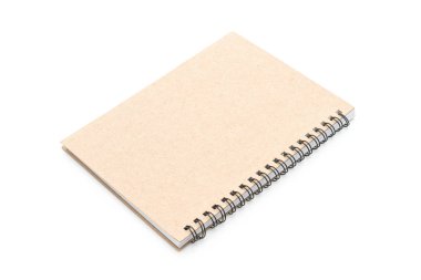 Beyaz arkaplanda boş bir defter