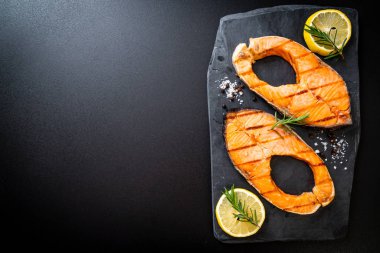 ızgara somon biftek fileto 