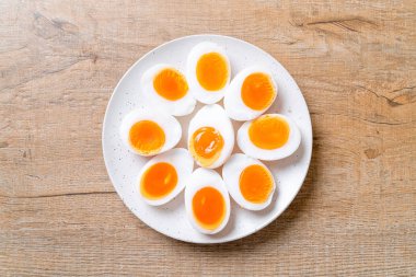 yumuşak haşlanmış yumurta