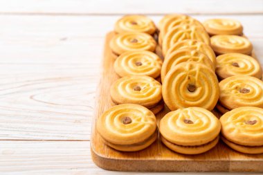 krem çikolata kurabiye