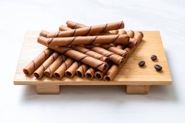 krema ile kahve gofret sopa rulo