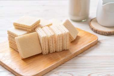 krema ile süt gofret