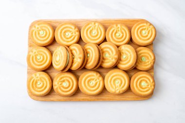 pandan kremalı kurabiyeler