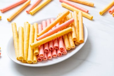 renkli gofret sopa rulo 