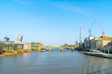 Thames Nehri ile Londra Şehri