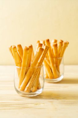 cam bisküvi ekmek çubuğu