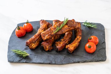 Izgara Barbekü kaburga domuz