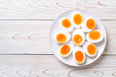 yumuşak haşlanmış yumurta