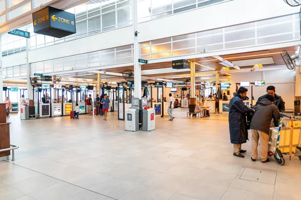 Maldivler, Erkek - 23 Mayıs 2019: İbrahim Nasir International Airpo