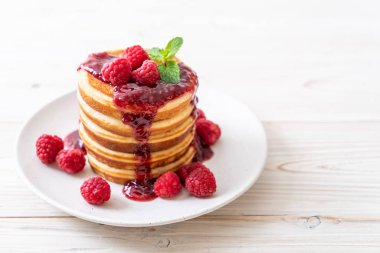 taze ahududu ile gözleme