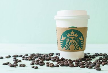 Bangkok, Tayland - 5 Haziran 2018: kahve fincanı Starbucks logosu ile.