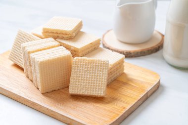 krema ile süt gofret