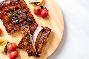 Izgara Barbekü kaburga domuz