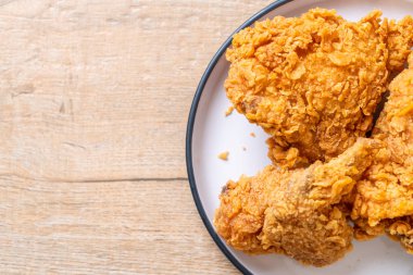 kızarmış tavuk yemek