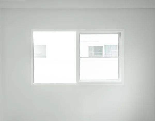 Tomma glas fönster inredning på vägg — Stockfoto