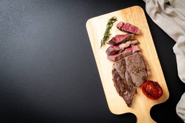 Izgara orta nadir sığır eti biftek