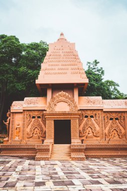 Wat Tham Phu Wa, Kanchanaburi, Thail'de güzel mimari