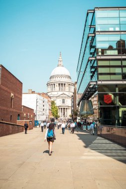 Londra, İngiltere - 27 Ağustos 2019 : Londra'daki St. Paul Katedrali.