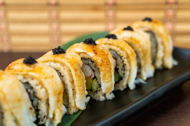 engawa suşi rulo - japon gıda