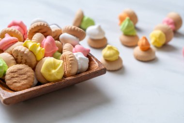 renkli şeker ile bisküvi ekmek