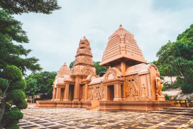 Wat Tham Phu Wa, Kanchanaburi, Thail'de güzel mimari
