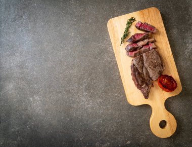 Izgara orta nadir sığır eti biftek