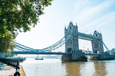 Londra 'daki kule köprüsü