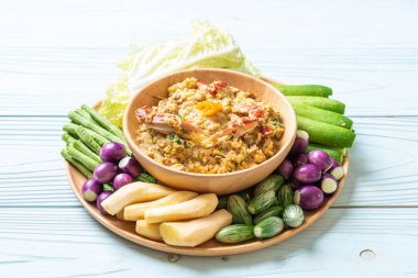 Chili Yapıştır kaynamaya yengeç veya Hindistan cevizi m ile yengeç ve soya sos ile