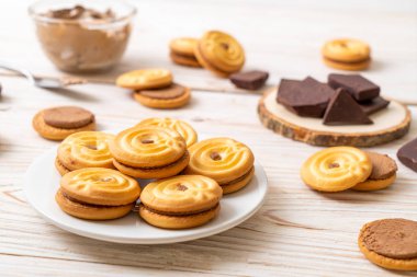 krem çikolata kurabiye