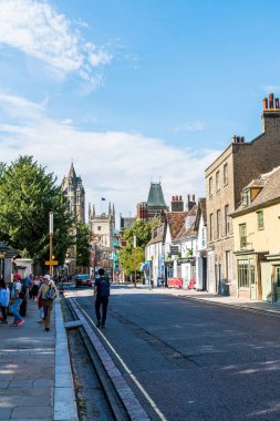 Cambridge, Uk - Ağu 28 2019: Cambridge, İngiltere'de eski sokak. Bu bir.