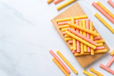 renkli gofret sopa rulo 