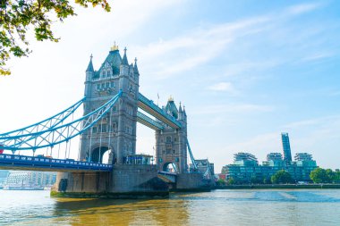 Londra 'daki kule köprüsü