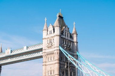 Londra 'daki kule köprüsü