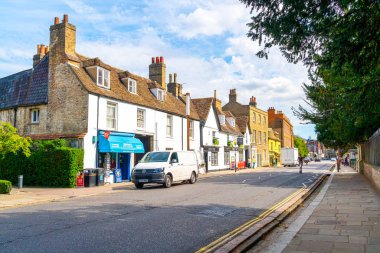 Cambridge, Uk - Ağu 28 2019: Cambridge, İngiltere'de eski sokak. Bu bir.