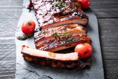 Izgara Barbekü kaburga domuz