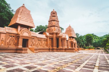 Wat Tham Phu Wa, Kanchanaburi, Thail'de güzel mimari