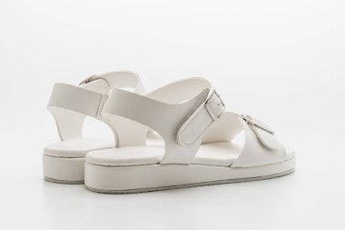 kadın deri sandalet