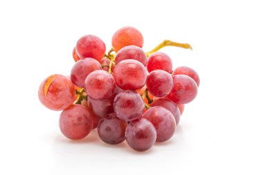 beyaz zemin üzerine taze üzüm 