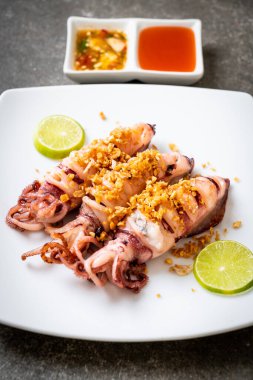 sarımsaklı kızarmış kalamar