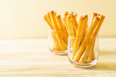 cam bisküvi ekmek çubuğu