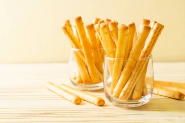 cam bisküvi ekmek çubuğu