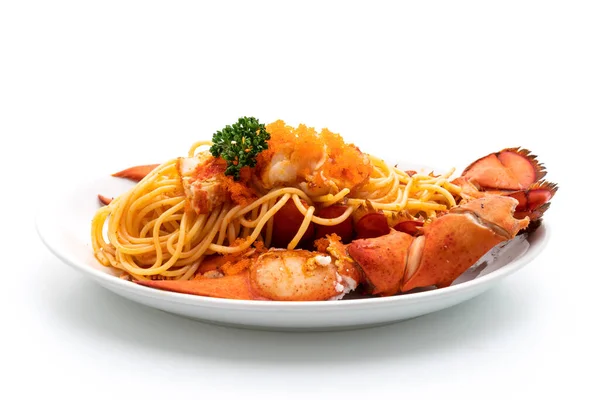 Спагетти с креветочным яйцом — стоковое фото